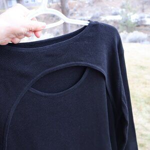 100% Silk Knit Cutout Top - Size L - Black